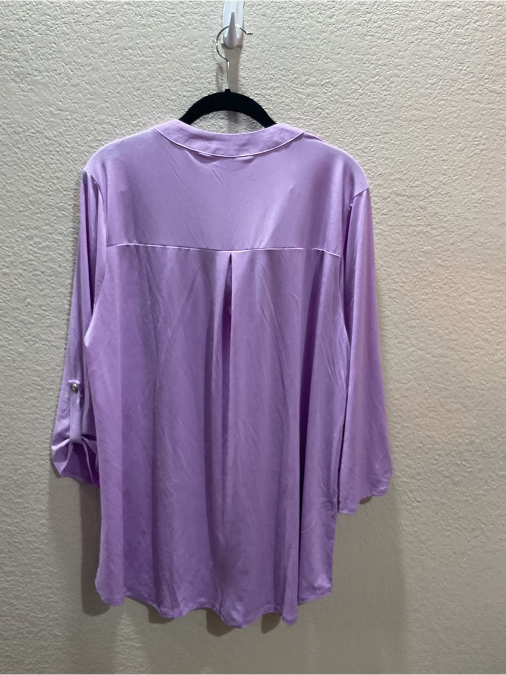 Lightweight Lavender Women's Tunic Top - Brand: Not Clearly Visible - Picture 2 of 2